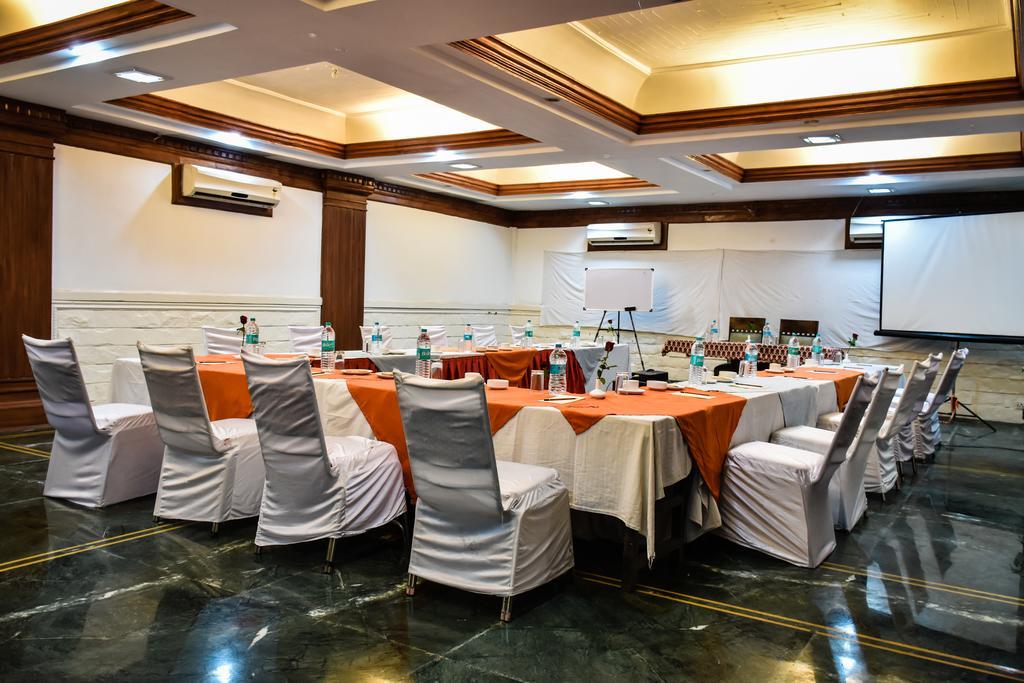 Hotel Empire Regency Dźajpur Zewnętrze zdjęcie
