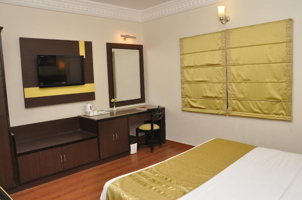 Hotel Empire Regency Dźajpur Zewnętrze zdjęcie
