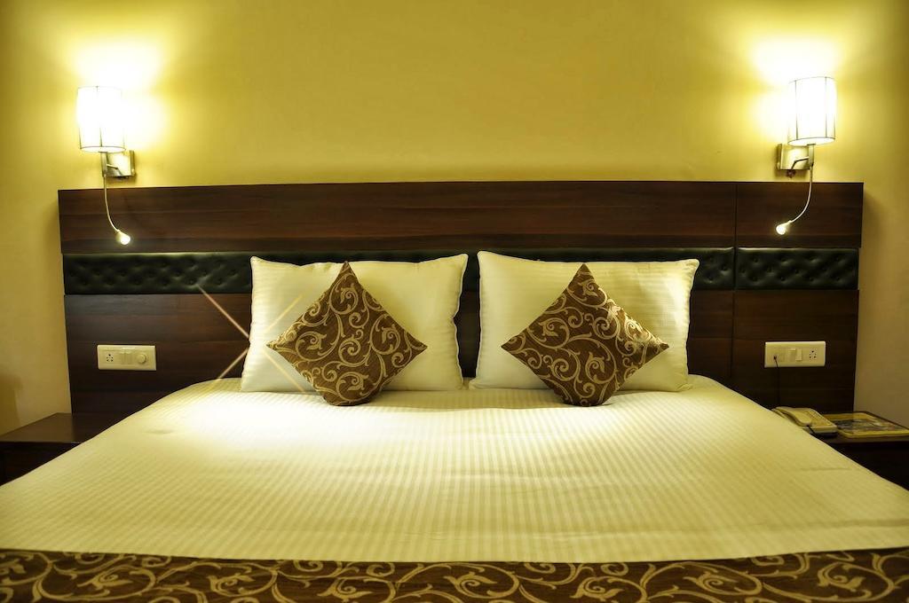 Hotel Empire Regency Dźajpur Zewnętrze zdjęcie