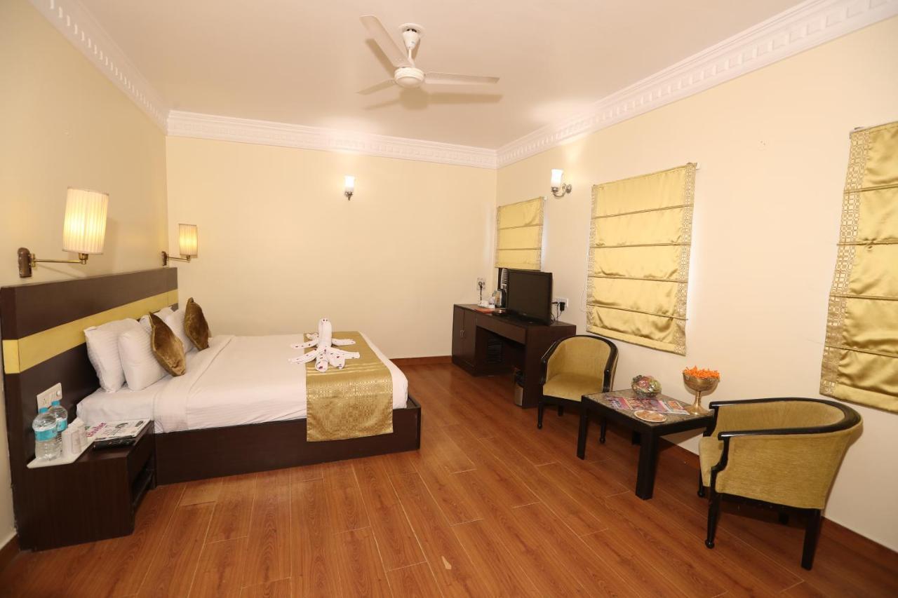 Hotel Empire Regency Dźajpur Zewnętrze zdjęcie